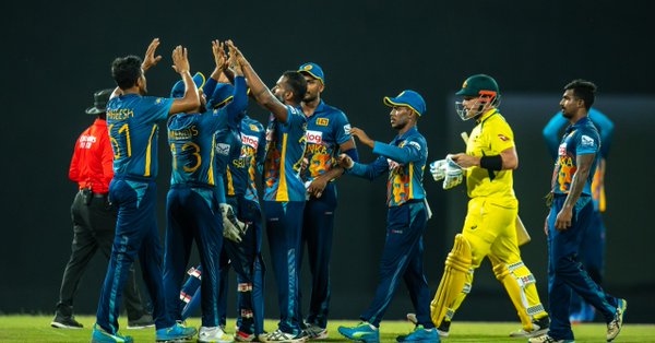 अष्ट्रेलियाविरुद्द घरेलु टोली श्रीलंकालाई एकदिवसीय शृंखला