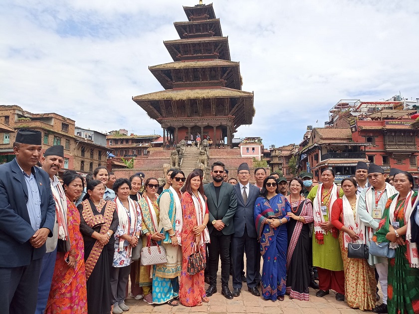काठमाडौं महानगरका मेयर बालेन शाह भक्तपुरमा