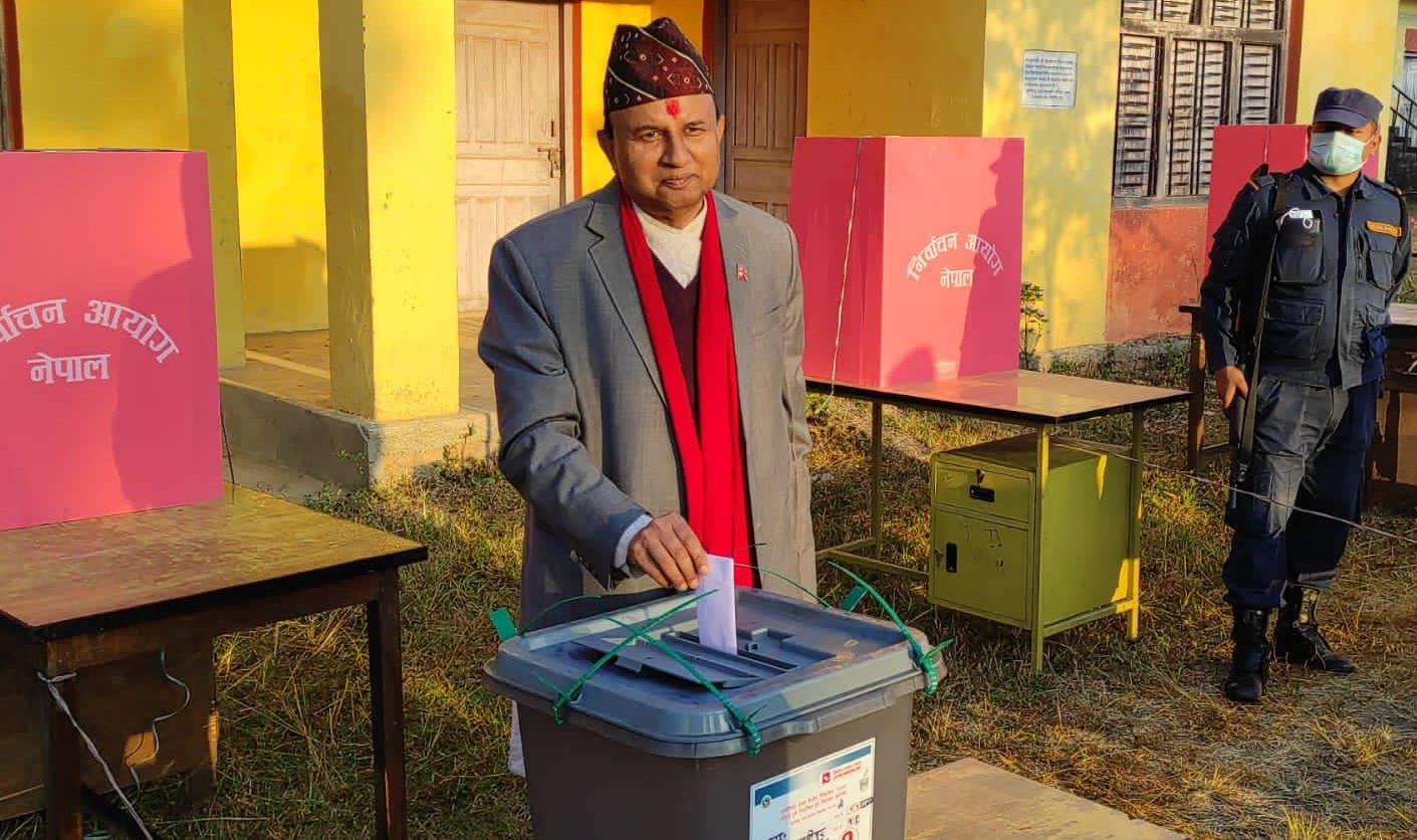 मुलुकलाई सही दिशा दिन दूरदर्शी नेतृत्व आवश्यकः शंकर पोखरेल