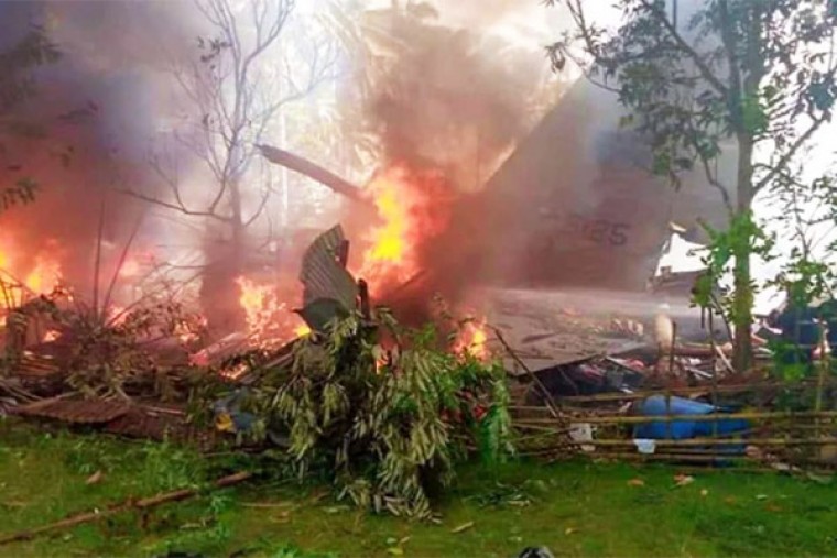 फिलिपिन्समा विमान दुर्घटना हुँदा ४ जनाको मृत्यु