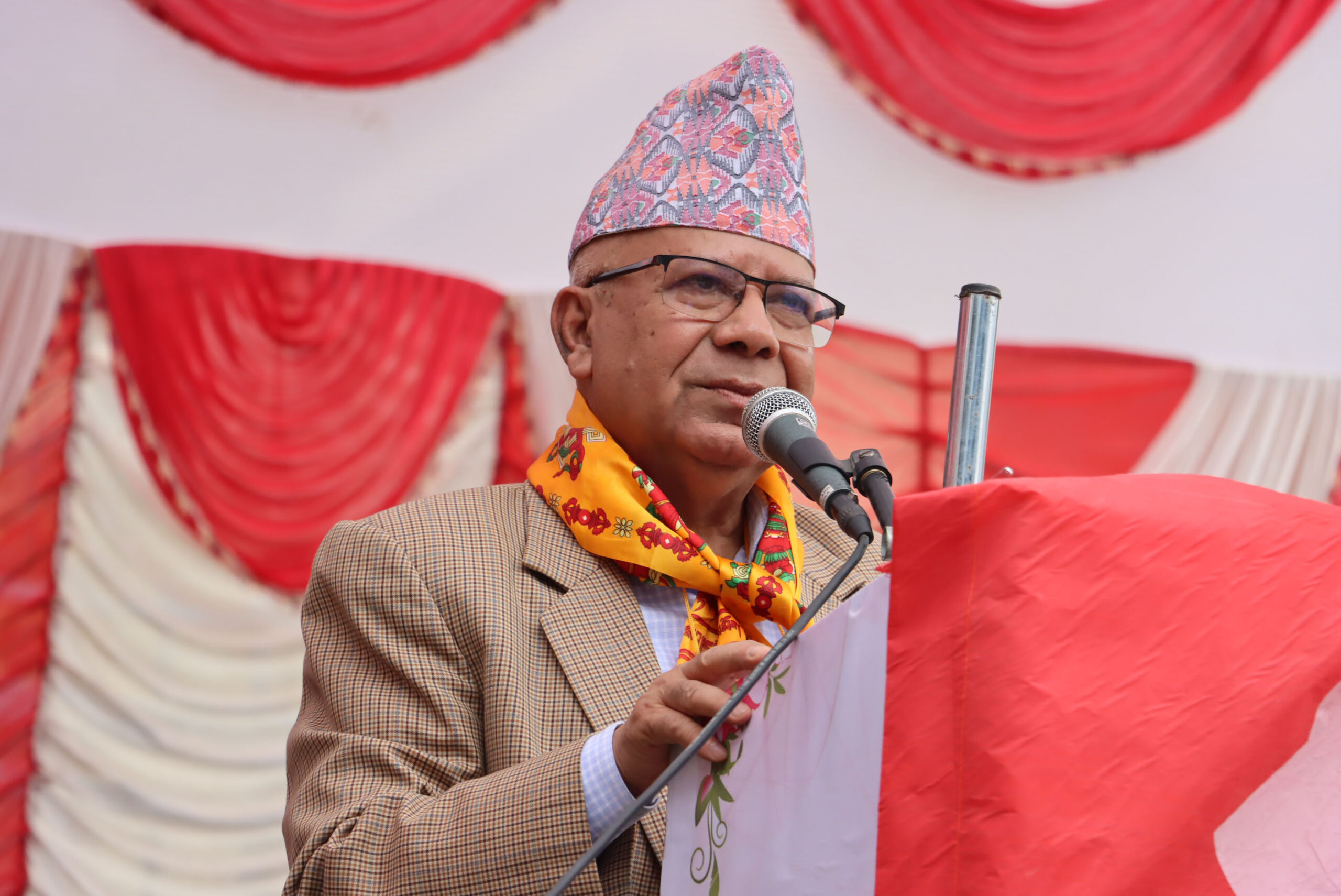 गठबन्धनबाट आफ्नो पार्टीलाई बाहिर निकाल्ने षड्यन्त्र भइरहेको : अध्यक्ष नेपाल