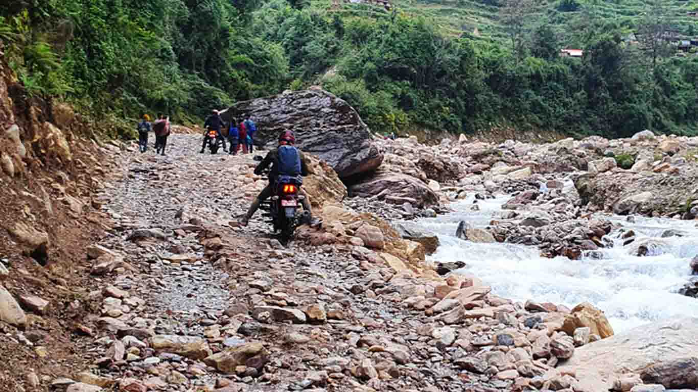 बागलुङमा १५ वर्षमा बाढीपहिरामा परी ७५ को मृत्यु, १६ अझै बेपत्ता