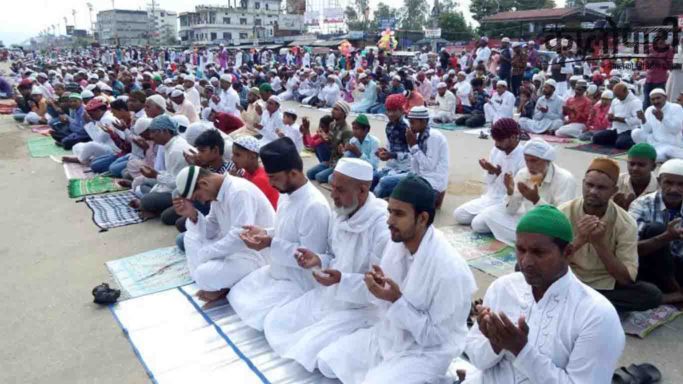 इस्लाम धर्मावलम्बीमा इदको चहलपहल बढ्दै