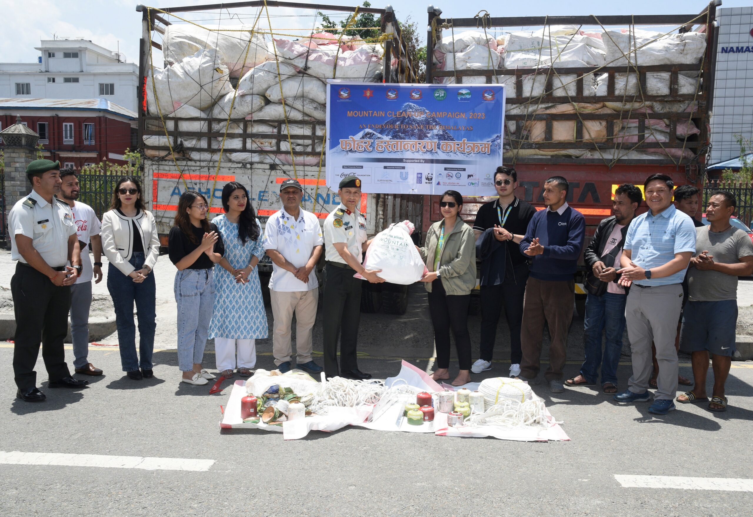 सफा हिमाल अभियान २०२३ अपडेट : बरुञ्‍चे हिमाल सफाई अभियान सम्पन्‍न