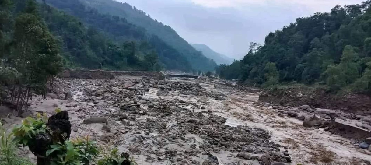 मेहेल पहिरो: बेपत्ता अझै भेटिएनन्