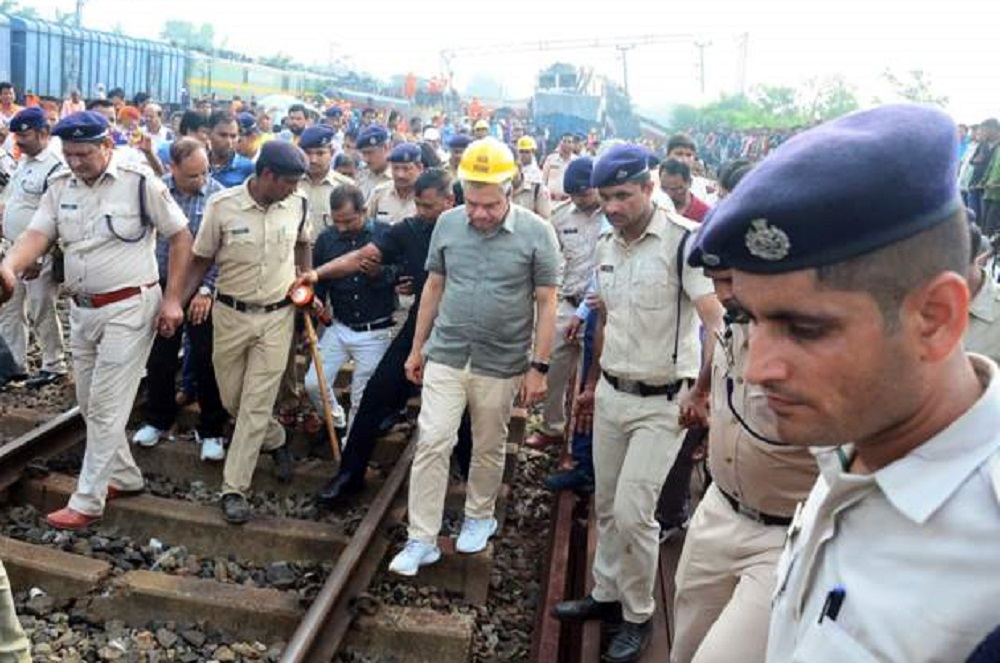 ओडिशा रेल दुर्घटनाको मुख्य कारण पत्ता लाग्यो : रेलमन्त्री वैष्णव