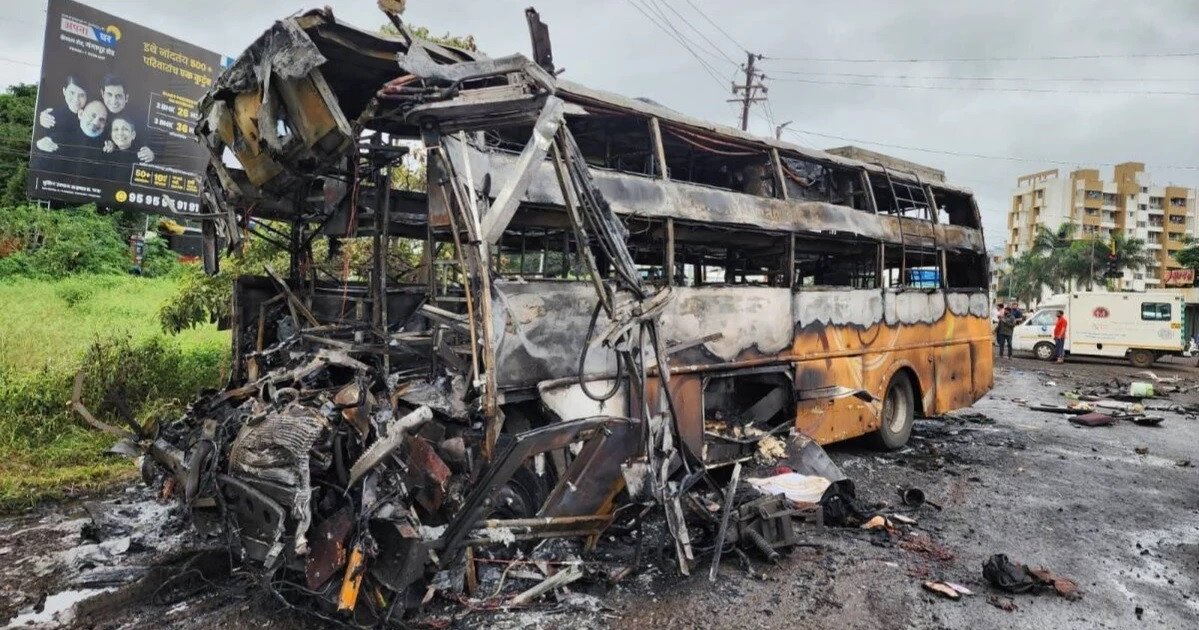 महाराष्ट्रमा बसमा आगलागी हुँदा २६ जनाको मृत्यु