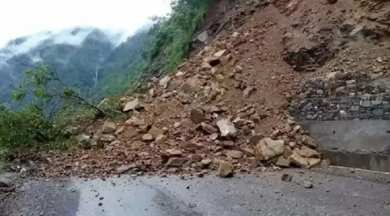 जयपृथ्वी राजमार्ग अवरुद्ध