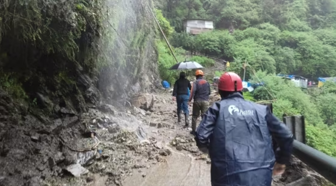 भारतको केदारनाथ दर्शनमा गएका १९ नेपाली पहिरोमा परी बेपत्ता