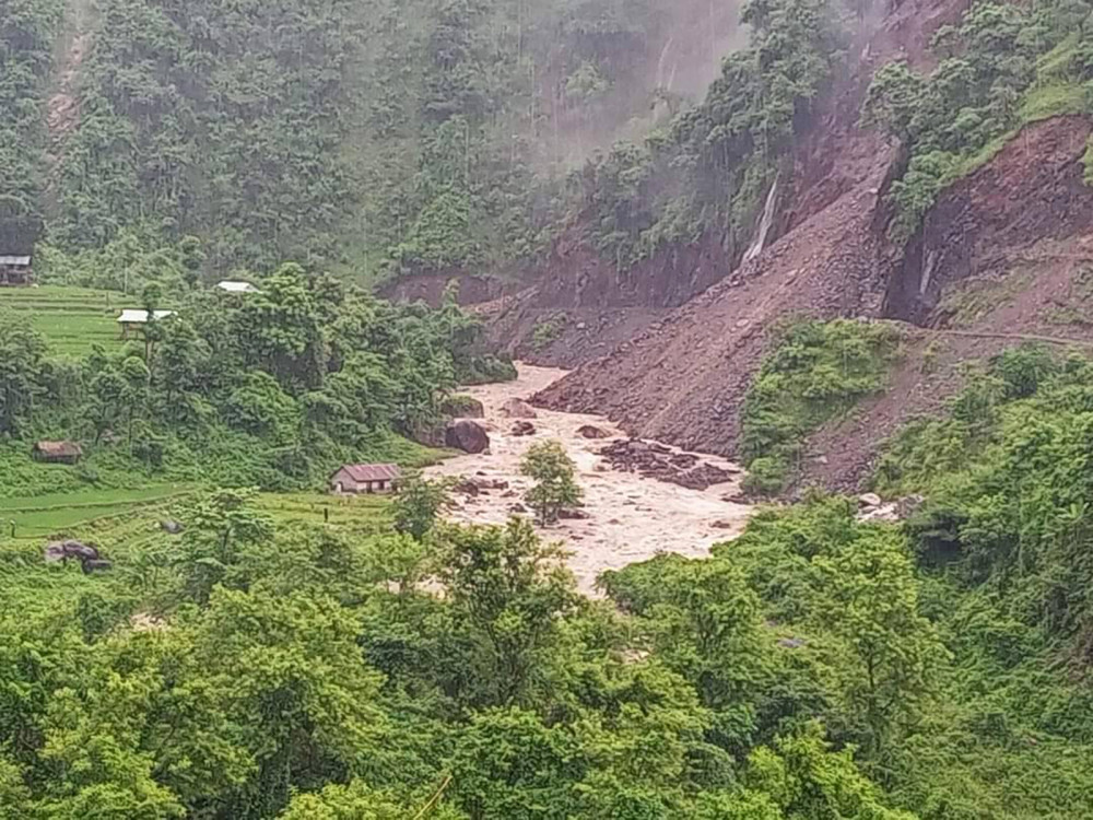 मकवानपुर पहिरोः उद्धार गरिएकी महिलाको मृत्यु, ६ जना अझै बेपत्ता