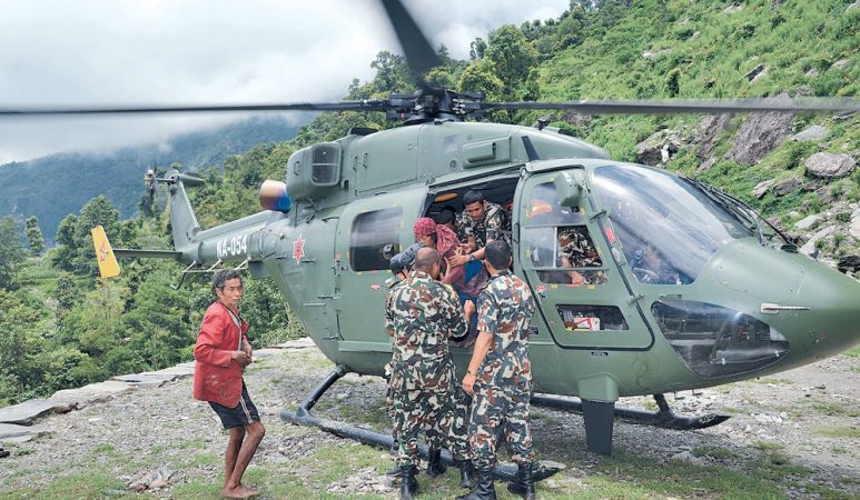 सुत्केरीको हेलिकोप्टरमार्फत उद्धार