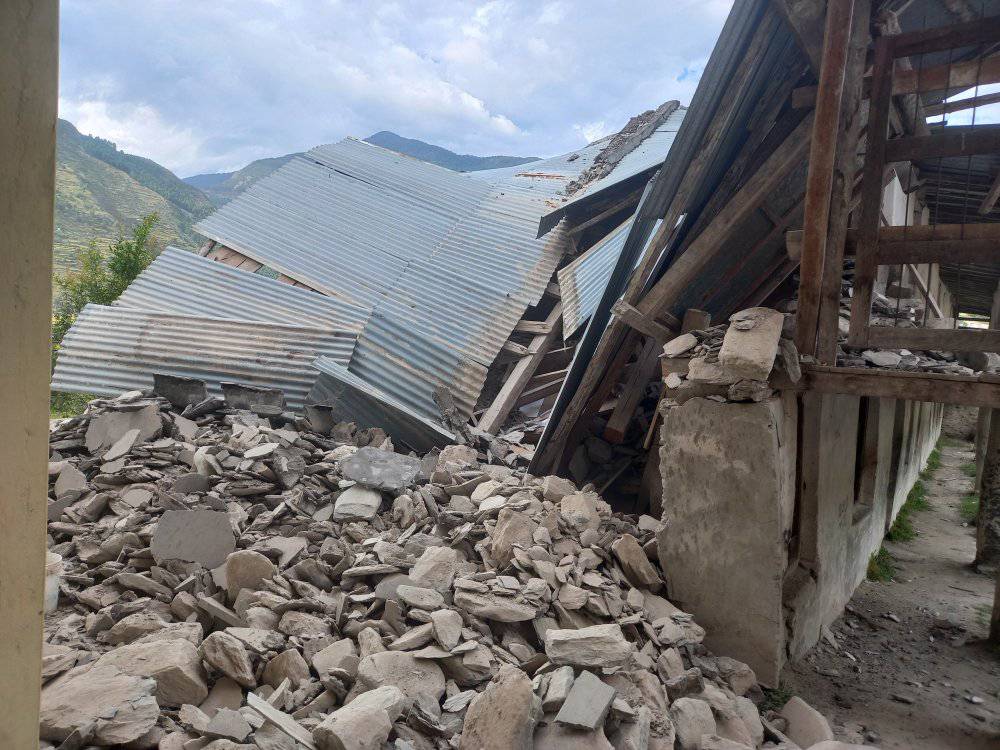 भूकम्पपछि बझाङमा पठनपाठन प्रभावित, तीन दिन विद्यालय बन्द गर्ने निर्णय