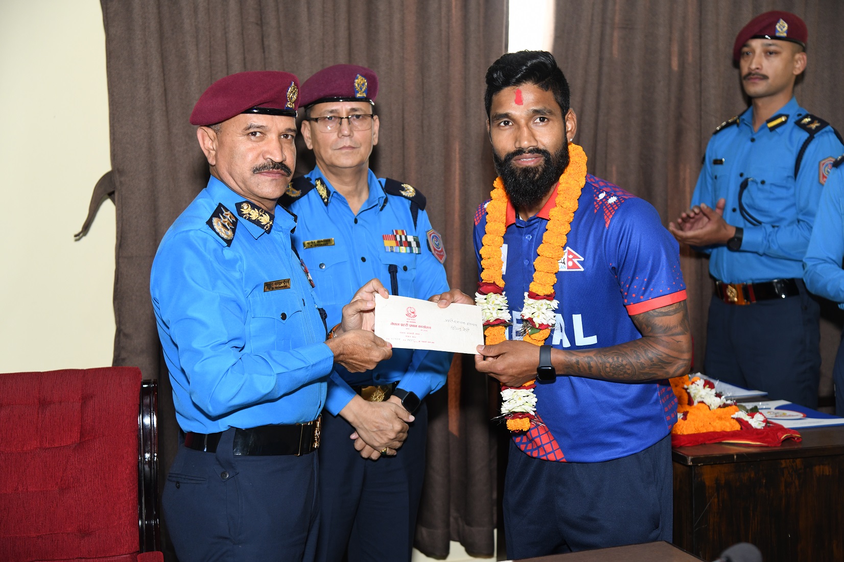 नेपाल पुलिस क्लव क्रिकेट टीमका कप्तान दिपेन्द्र सिंह ऐरी विशेष बढुवा