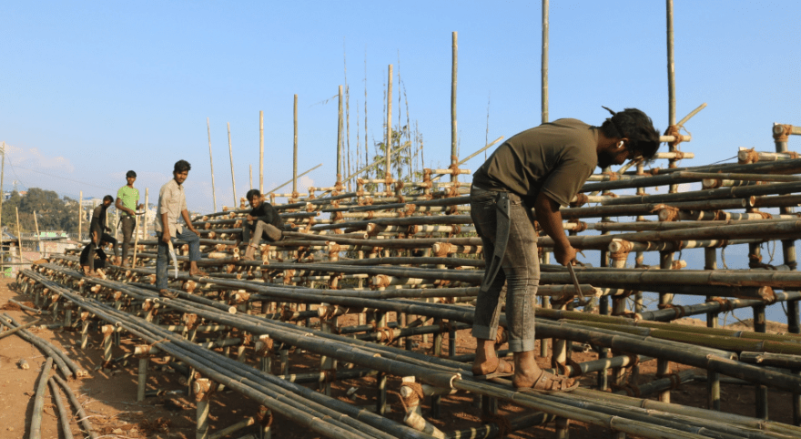 इलाम गोल्डकपका लागि धमाधम अस्थायी प्यारापेट बन्दै