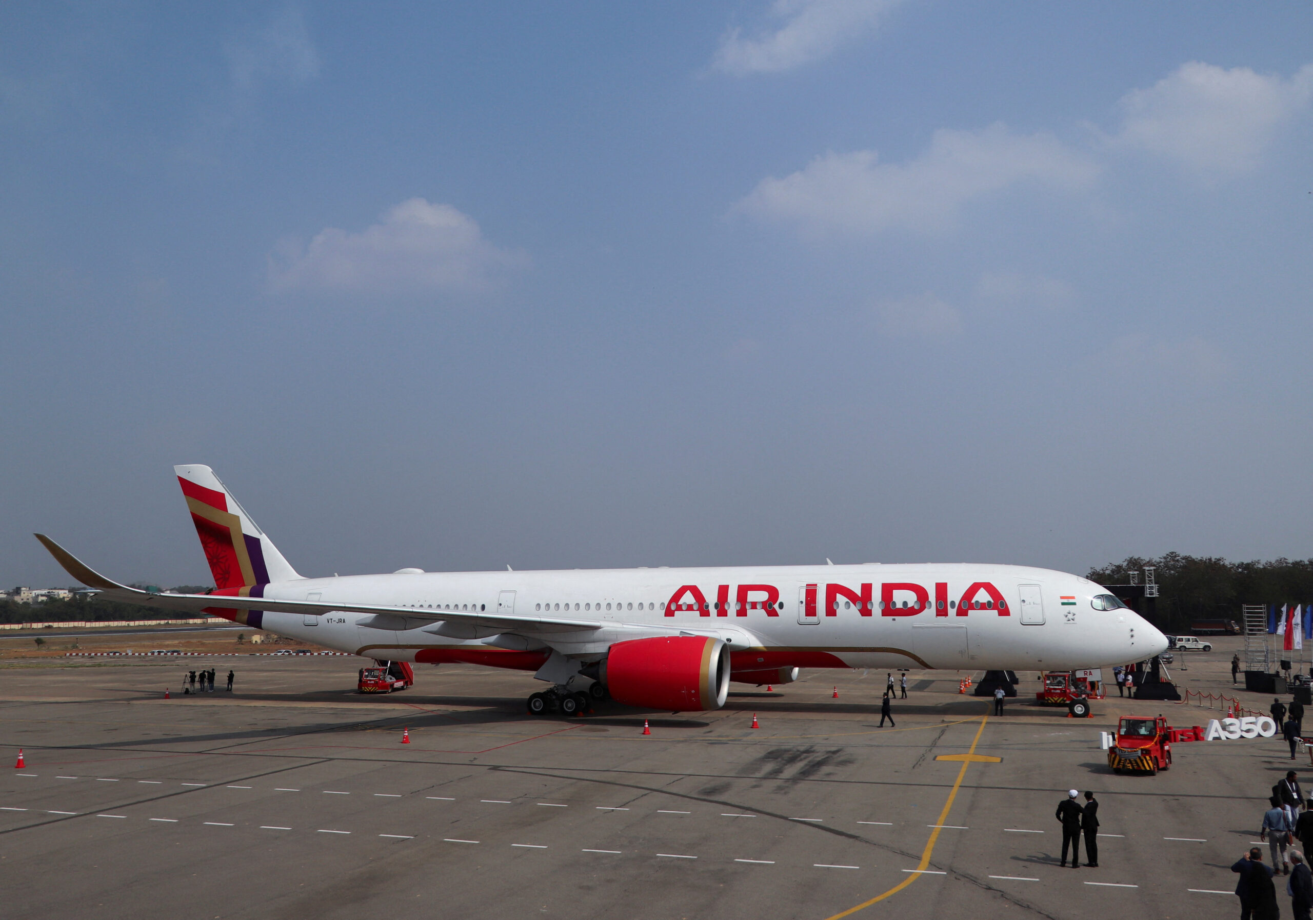 चालक दलका सदस्य एकाएक विरामी भएपछि एयर इन्डियाका ७० उडान रद्द