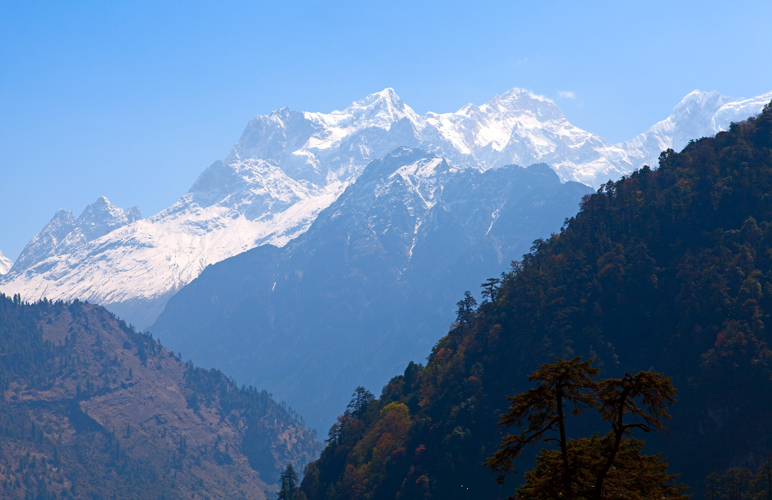 शरद ऋतुमा ३ हिमाल आरोहणका लागि नेपालसहित ३१ देशका आरोहीले लिए अनुमति