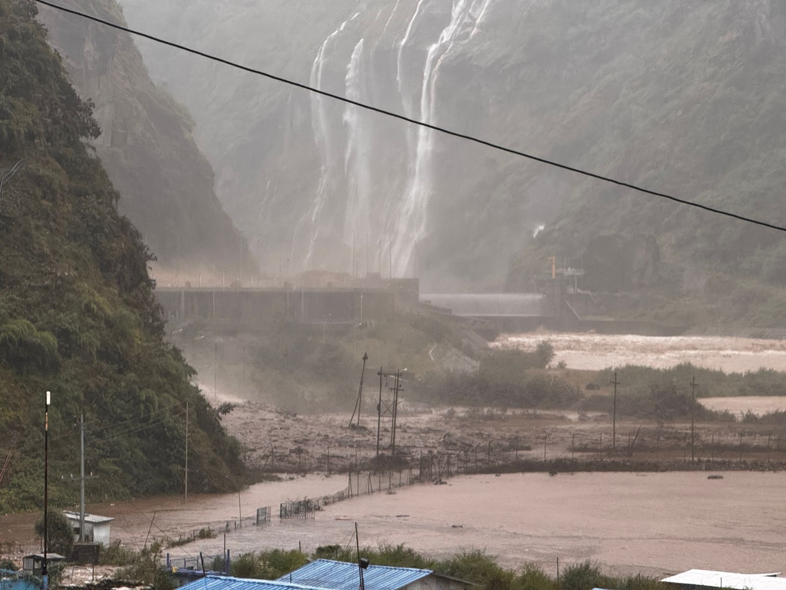 मुलुककै ठूलो माथिल्लो तामाकोसीको मर्मत जारी, एक महिनाभित्र सञ्चालनमा ल्याउने