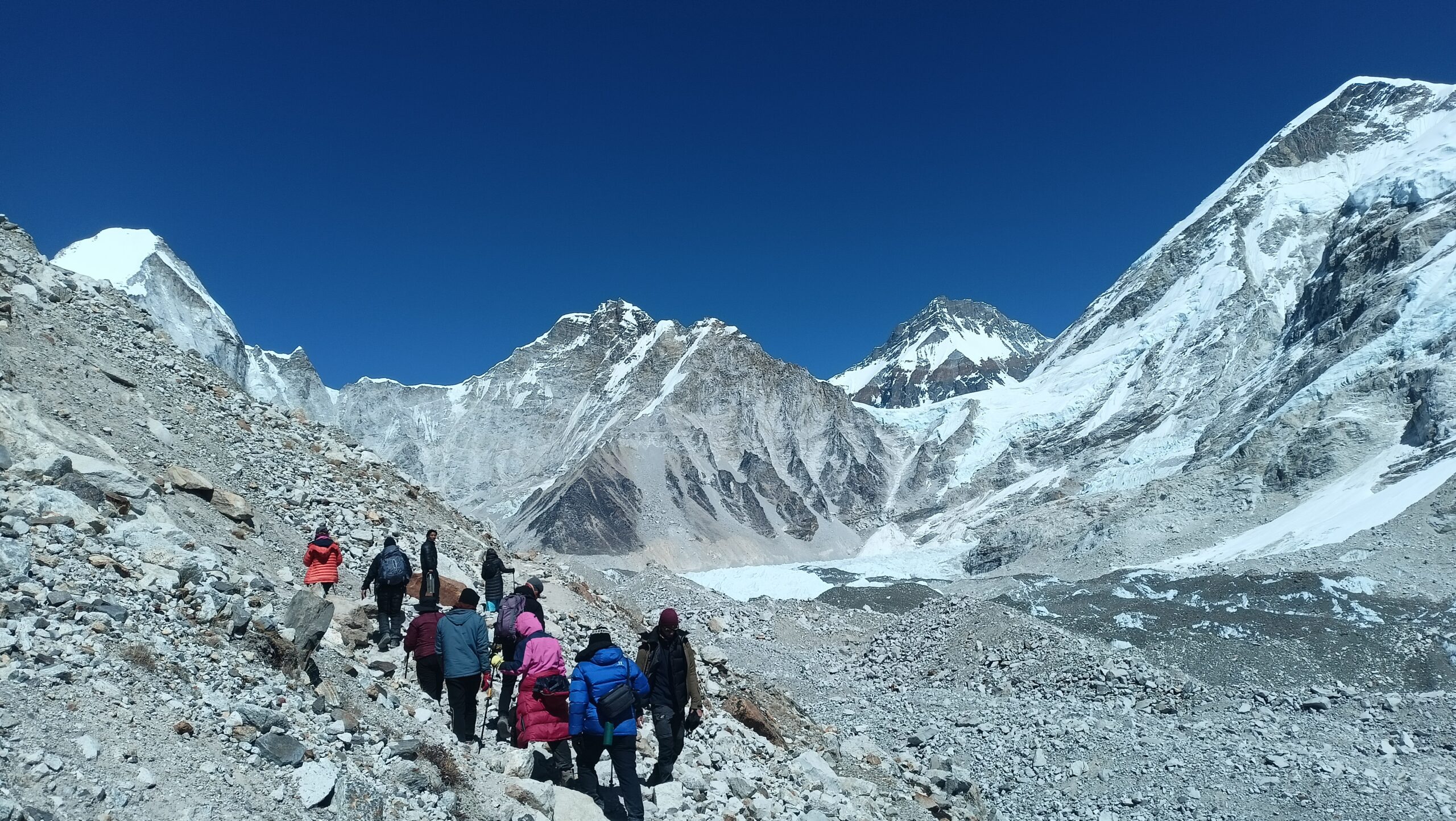 आसोजमा ९ हजार पर्यटक सगरमाथा क्षेत्र पुगे