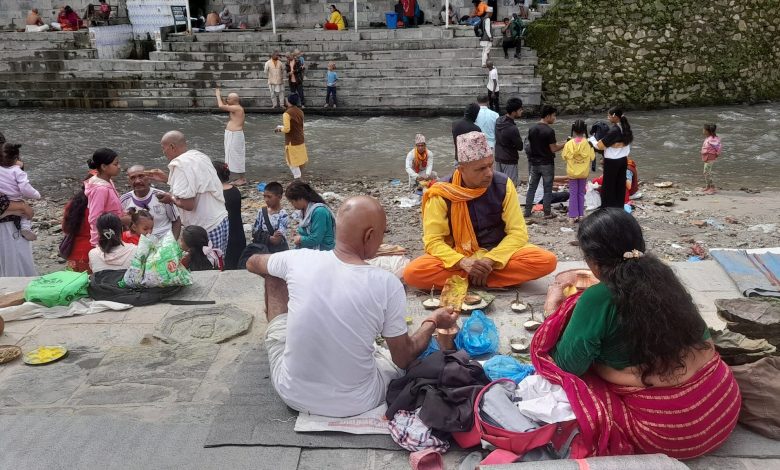 आज पितृपक्ष विधिवत् समापन हुँदै, भोलिदेखि बडा दसैँ सुरु