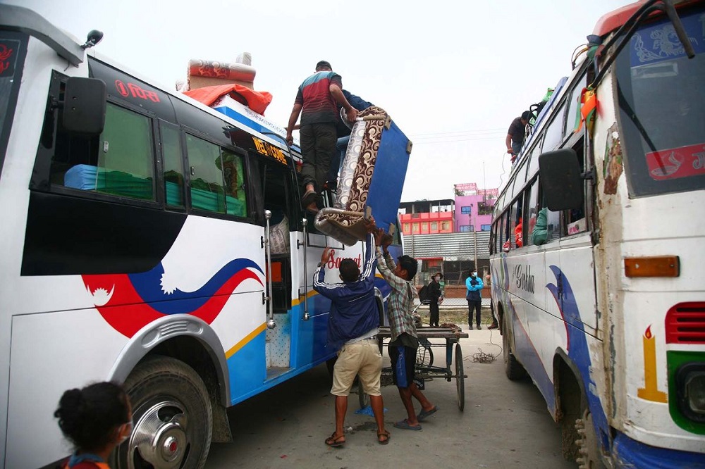 वैकल्पिक मार्गबाट दिक्तेल–काठमाडौँ बस सेवा