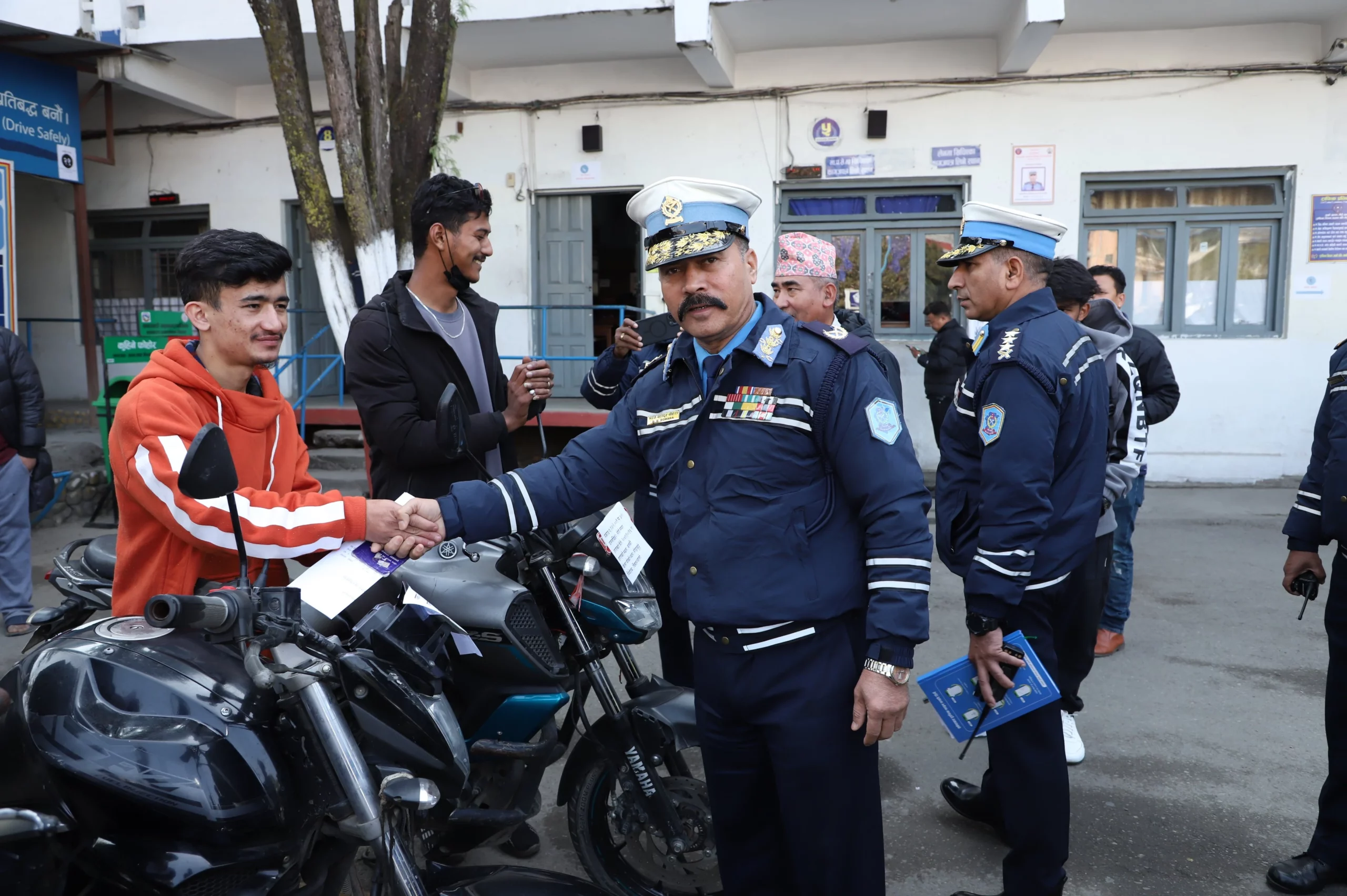 हराएका २७ ओटा दुई पाङग्रे सवारी साधन धनीलाई हस्तान्तरण