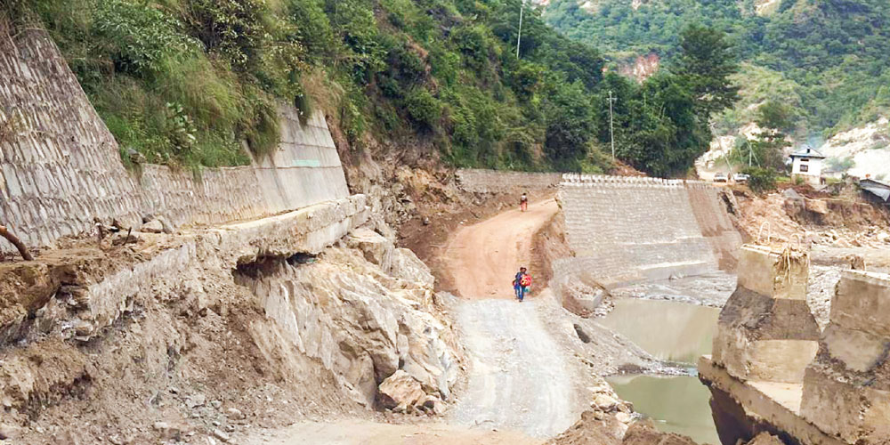 क्षतिग्रस्त बिपी राजमार्गको पुनःनिर्माण गर्न प्राविधिक प्रतिवेदन चाँडै नै तयार हुँदै