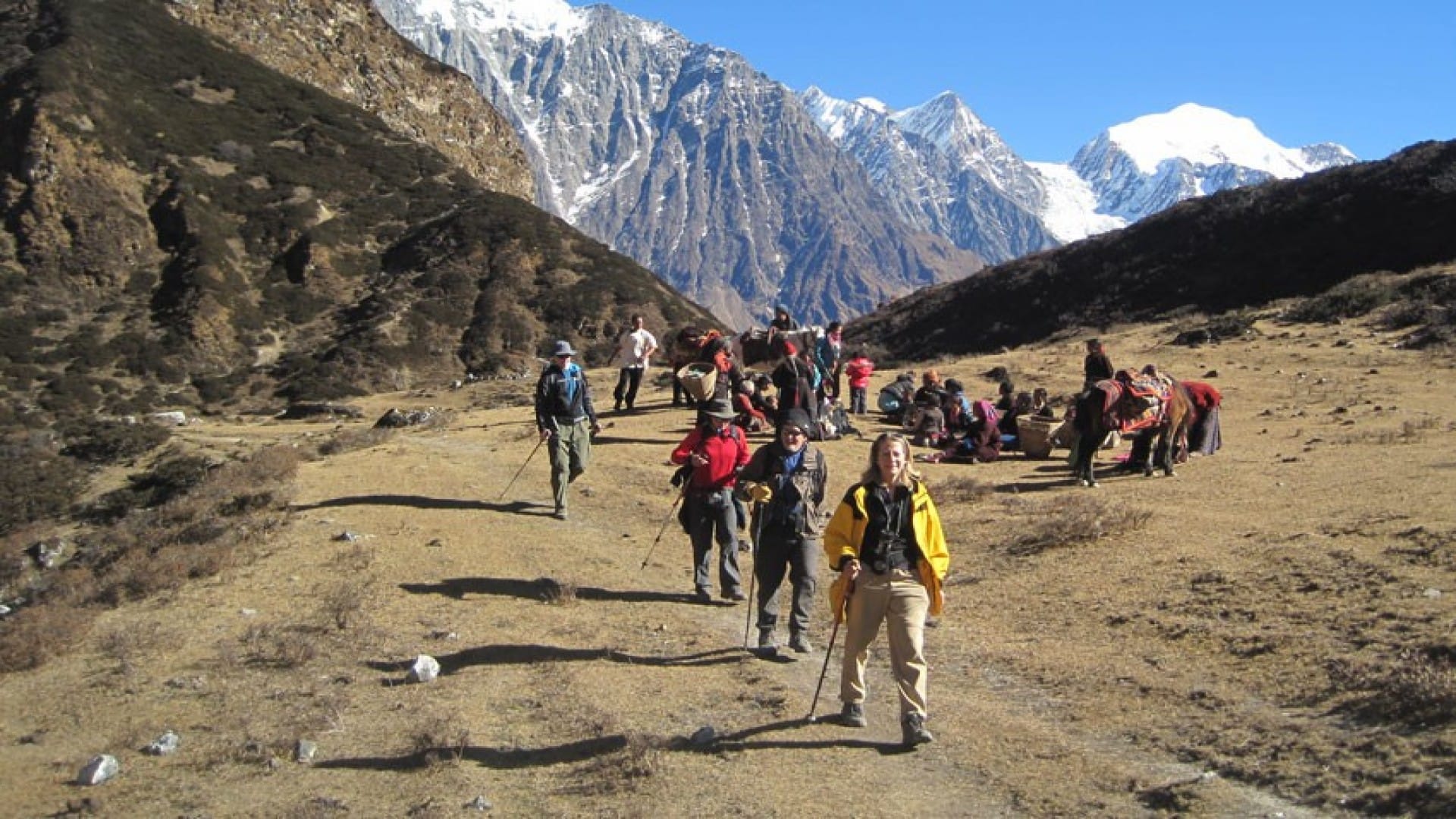 रसुवामा पर्यटक आवागमनमा उल्लेख्य कमी, पर्यटन व्यवसाय ठप्प